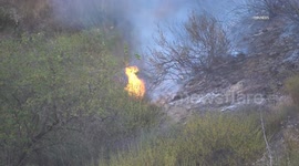 US, Los Angeles: Piru Howe Fire Part 2