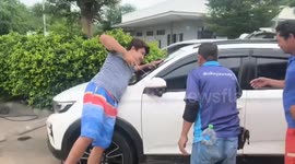 Rescuers save little girl trapped in car for over 30 minutes at gas station