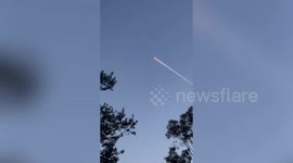 Stunning 'tadpole' shape forms in sky during SpaceX launch