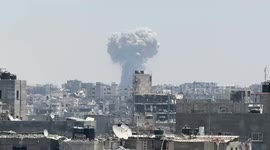 Israel kills 32 Palestinians across Gaza, including people seeking humanitarian aid (4)