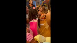 Birthday girl pulls cousin’s hair after blown-out candle in Cartagena, Colombia