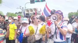 Thai protesters demand PM resign for 'betraying national interest' in botched call with Cambodian ex-dictator