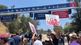 US: LA Dodgers allegedly deny ICE entry, sparking pro-migrant demonstration outside stadium