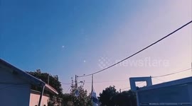 Israel: Tel Aviv resident captures Iranian strikes as conflict enters 7th day