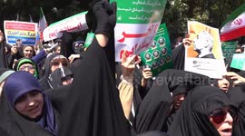 Iran: Iranians rally during Friday prayers to protest Israeli attacks (4)