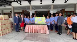 Locals offer food to soldiers in show of support amid border conflict with Cambodia