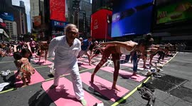 US: 2025 Yoga In Times Square Celebrating Summer Solstice