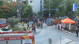 Israel: Iran’s missile barrage hits Tel Aviv (2)