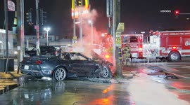 US, Los Angeles: Green Meadows Fiery Street Takeover Crash