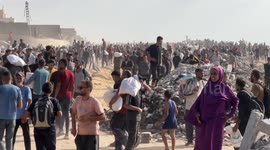 Palestinians crowd aid distribution point in Zakim as hunger deepens