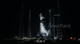 US: SpaceX Rocket Blasts Off with Starlink Satellites