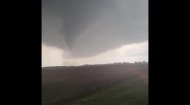 US: Large Tornado Spotted Near Spiritwood Lake, North Dakota