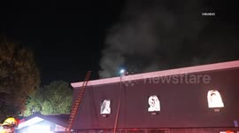 US, Los Angeles: Canoga Park Structure Fire