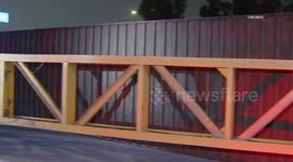 US, Los Angeles: Hacienda Heights Semi Trailer Overturns on Eastbound 60 Freeway