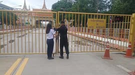 Thai soldiers stop Cambodian vehicles entering the country amid fuel ban and border conflict