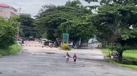 Thai border checkpoint opens for Cambodian schoolchildren amid border dispute