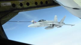 Finnish fighter jets refuel mid-air from US Stratotanker