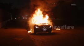 US, Los Angeles: Vermont Square Car Found Engulfed In Flames