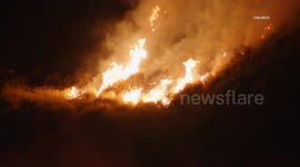 US, Los Angeles: Irwindale 2-Acre Grass Fire