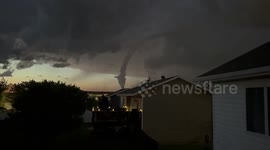 US: Tornado Touches Down Near Bismarck, North Dakota