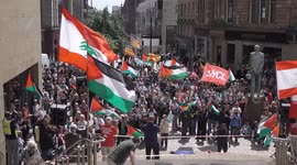 Huge crowds sing the song at Palestine demo in support of palestine aid, ceasefire and the war in iran