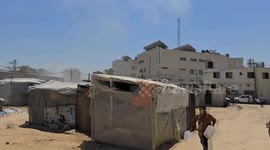 Israeli strike targets tent sheltering displaced Palestinians near hospital in Gaza