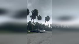 US: Violent Winds Batter South Tampa As Storm Hits Picnic Island