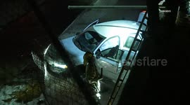 US, Los Angeles: North Hills Vehicle Crashes Into Wash