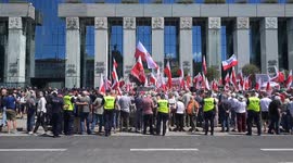 Poland: Supporters of Karol Nawrocki assemble as Poland’s top court reviews election results