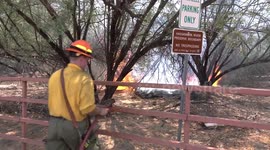 US, Phoenix: Wickenburg Monarch Fire Grows To 150 Acres With Sound On Tape