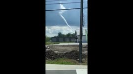 US: Dramatic Waterspout Forms Over Sandusky Bay, Ohio