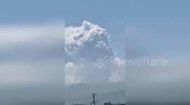 Japan: Mount Shinmoedake Spews Ash As Experts Warn Of Possible Magma Eruption