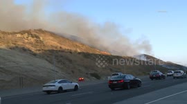 US, Los Angeles: Brea Brush Wildfire on NB 57 Freeway