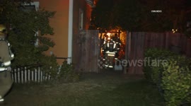 US, Bakersfield: Bakersfield Garage Engulfed in Flames