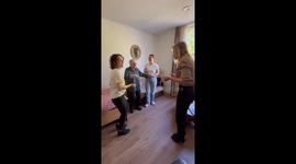 This lady still got the twist in her hips - Singing with Dementia
