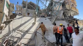 Israeli airstrikes kill 68 Palestinians across Gaza (2)