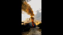 many sounds, boom, sizzling on the electric pole at dawn