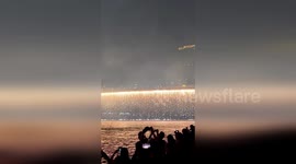 US: Brooklyn Bridge Lit Up By Incredible July 4th Fireworks Display