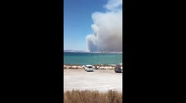 France: Blaze Near Marseille Spreads Rapidly, Disrupts Travel 3