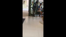 Surprise Piano Duet With a Homeless Man