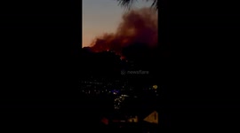 Massive wildfire triggers lockdowns across southern Tarragona, Spain