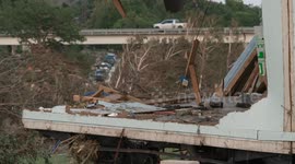 US: Survivors recall rescue efforts after flash floods devastate community in southern U.S. state of Texas