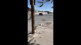 Cyclist misses rail and falls hard in Ciudad Juárez, Mexico