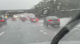 US: Heavy Rainfall Hits the Roads in Jericho