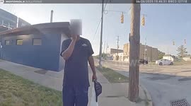 Muskegon Officer Gives His Dinner to Someone in Need