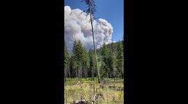 US: Hope Fire Rages Near Kettle Falls, Washington, Burning About 7,000 Acres