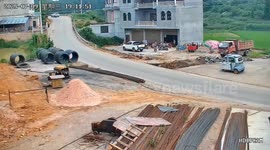 Overturned 3-wheeler bounces back off tarmac and motorist drives off unscathed