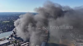 UK: Fire Breaks Out at Recycling Facility in Rochester 2