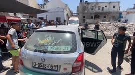 Israeli strike hits home in northern Gaza, killing and injuring civilians (2)