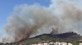 Huge brush fire breaks out in Catalonia, Spain